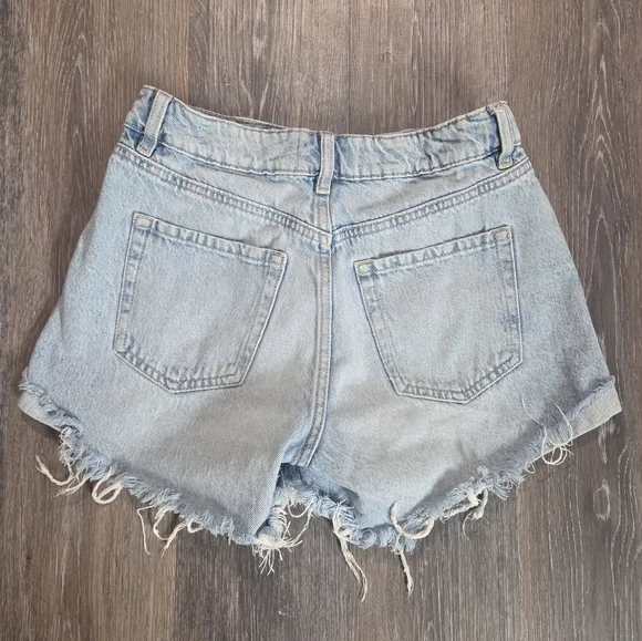 Dynamite - Light Wash Frayed Denim Shorts - Picture 2 of 3